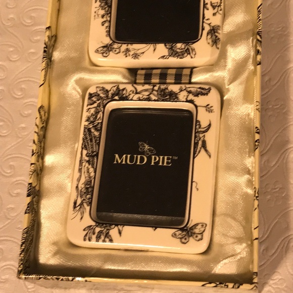 Mud Pie toile triple picture frame nib - Picture 2 of 7